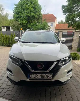 nissan qashqai Nissan Qashqai cena 80000 przebieg: 64600, rok produkcji 2017 z Złocieniec